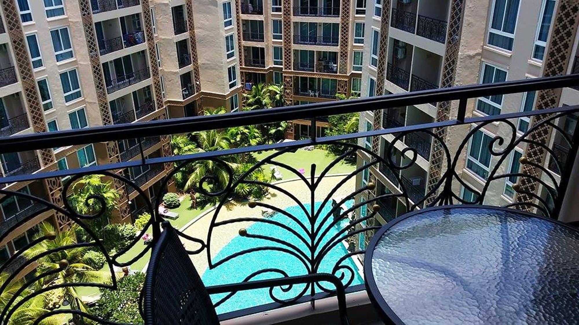 Atlantis Condo Resort Jomtien Beach Exterior photo