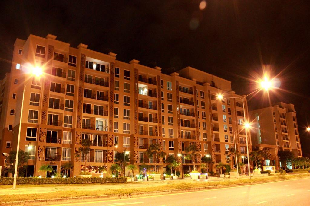 Atlantis Condo Resort Jomtien Beach Room photo